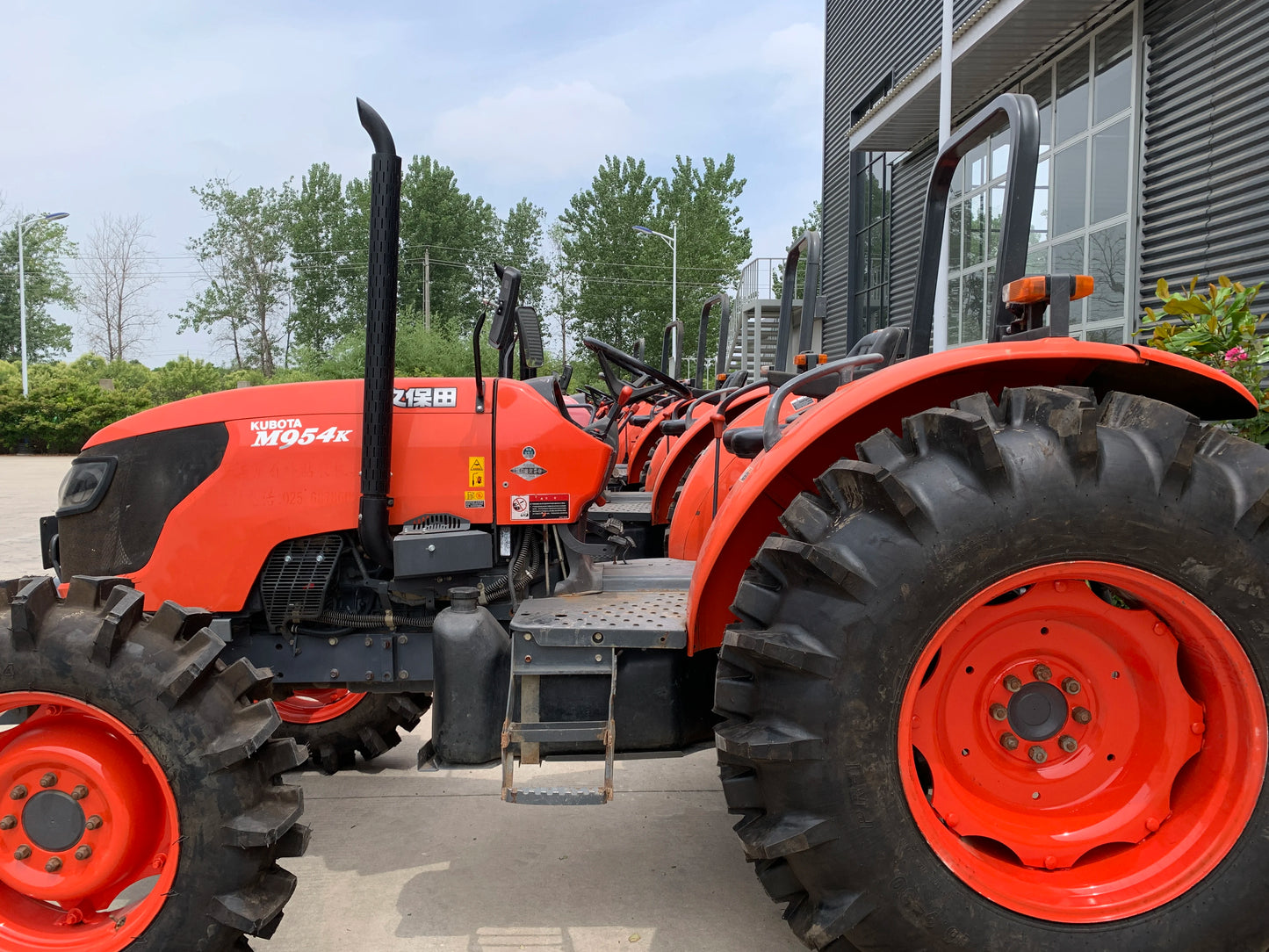 90% new farming KUBOTA M954K 95HP tractors used KUBOTA tractor