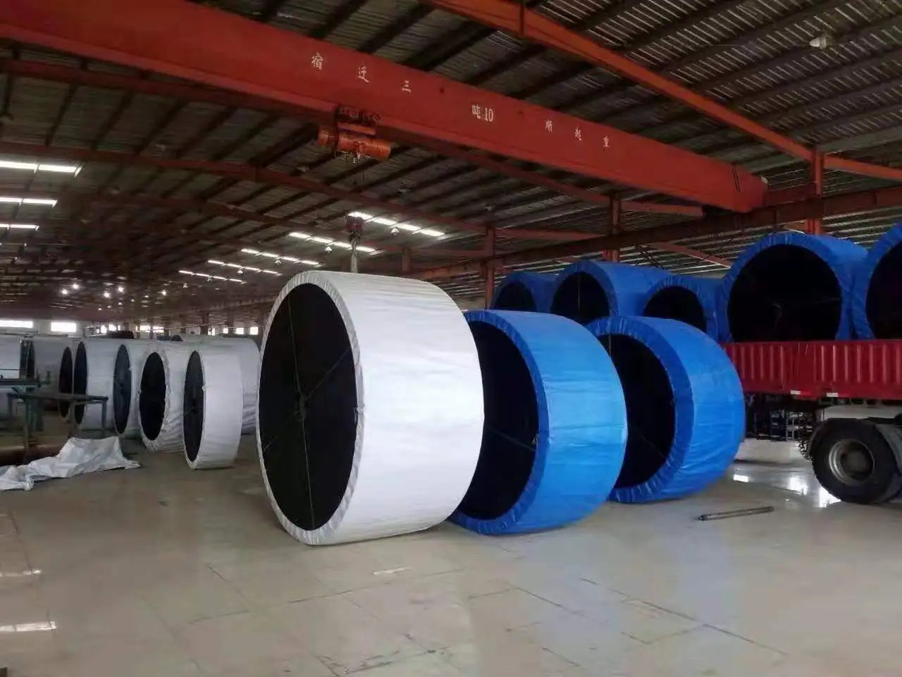 heavy duty mobile custom pattern conveyor belt kenya industrial conveyor belt system with hopper