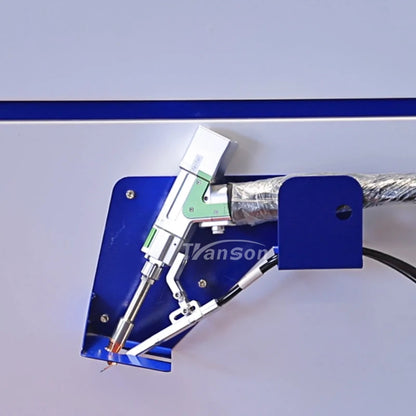 Portable 3000w Laser Welding Machine 3 In 1 Laser Welding And Cutting Machine For Metal Aluminum Stainless Steel