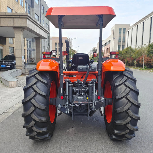 Agricultural machinery KUBOTA 950 KR tractor