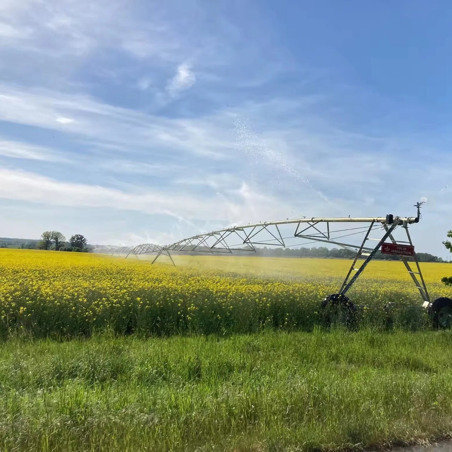 2024  yulin  Best Selling Center Pivot Irrigation Axial Spraying Machine for farm