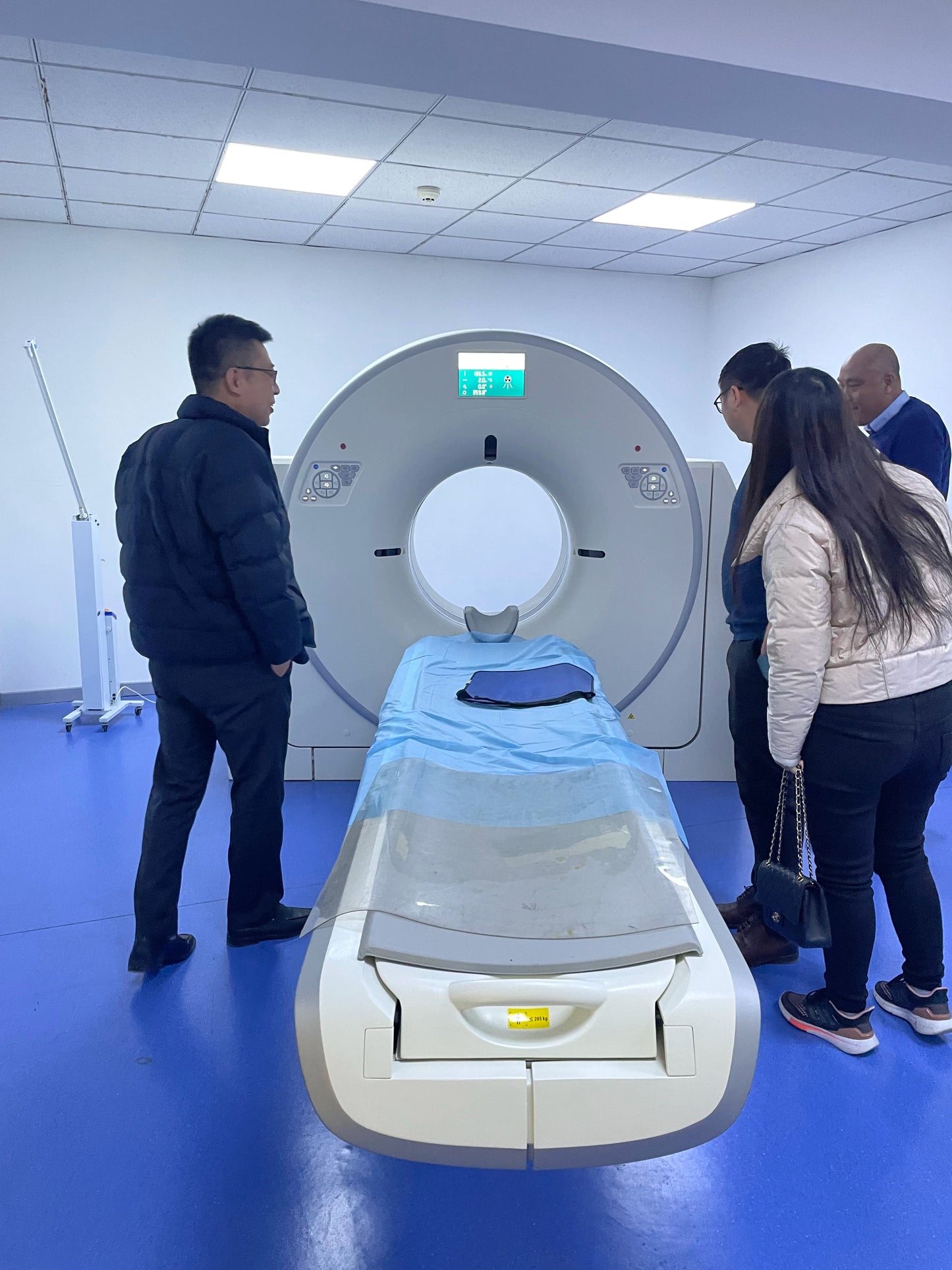 On-site installation Professional after-sales team Advanced ct scan machine price CT scanner, Cheapest CT scanner price