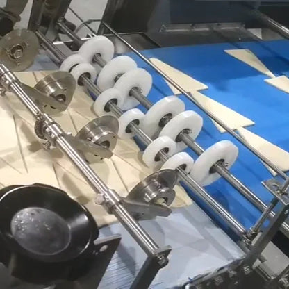 3000/H Factory price CE Multifunction frozen croissant machine automatic croissant production line food production line