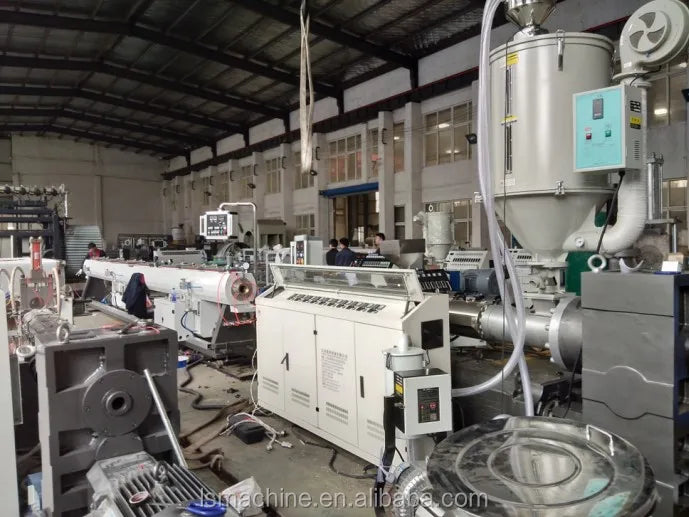 PE HDPE drip irrigation pipe making machine/ agricultural irrigation pipe extruder line