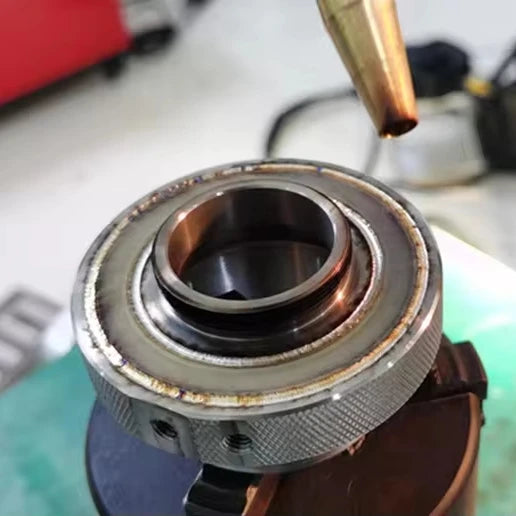 1500W Optical fiber laser welding machine crane arm new mould laser soldering machine iron for welding large molds repair