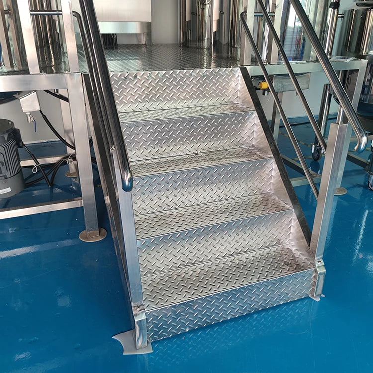 1000L emulsifying vacuum pot with oil and water pot can be customized to produce creams gels and skin care products