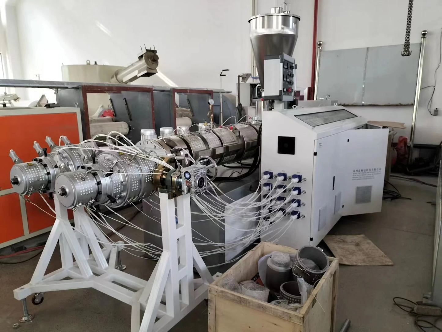 Fosita Plastic PVC WPC Conical Twin Screw Extruder Double Screw Extruder for Profile Pipe