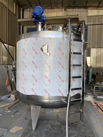 Spot sales 5000L fruit juice milk cooling mixing tank with dimple jacket