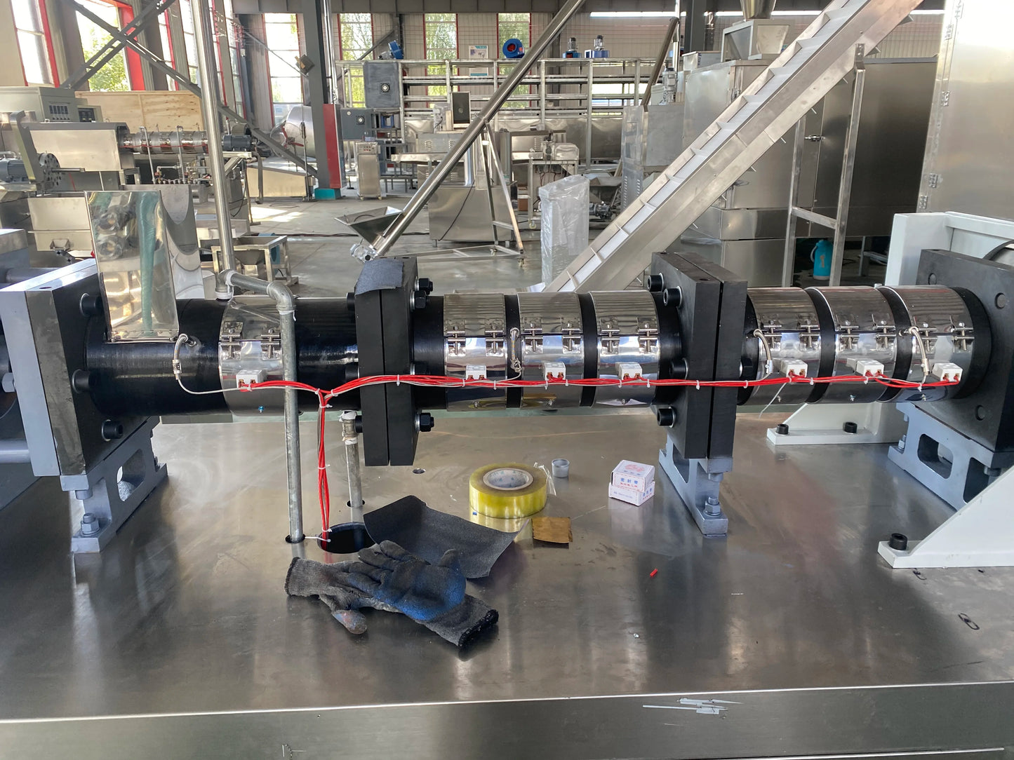 100kg-6ton/h twin screw extruder automatic dry kibble pet food extruder