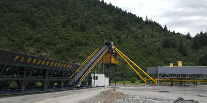conveyor belt plant Concrete Batching Plant 60 m3 with Aggregate storage Hoppers shipping by pieces for saving sea cost