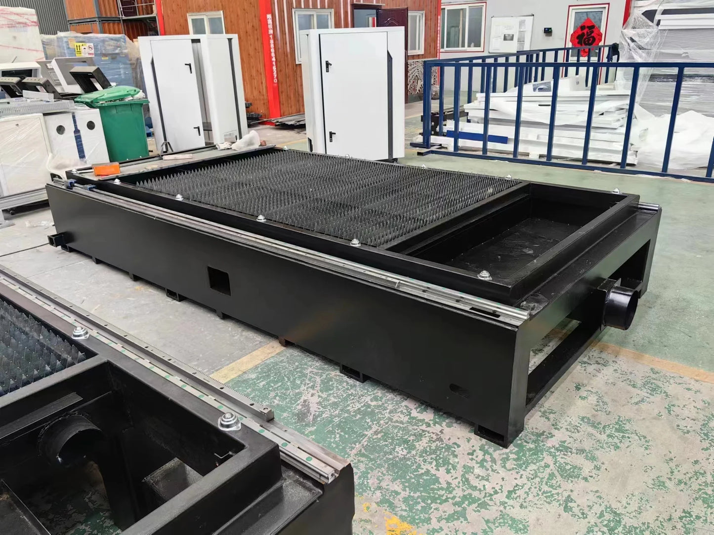 Huaxia Laser HXF-3015 Fiber Laser Cutting Machines 1.5kw 2kw 3kw for Metal Plate Steel Galvanized Sheet Laser Cutter for Sale