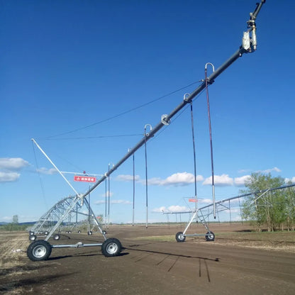 Morden agricultural machinery irrigation systems and center pivot watering equipment for farmland.