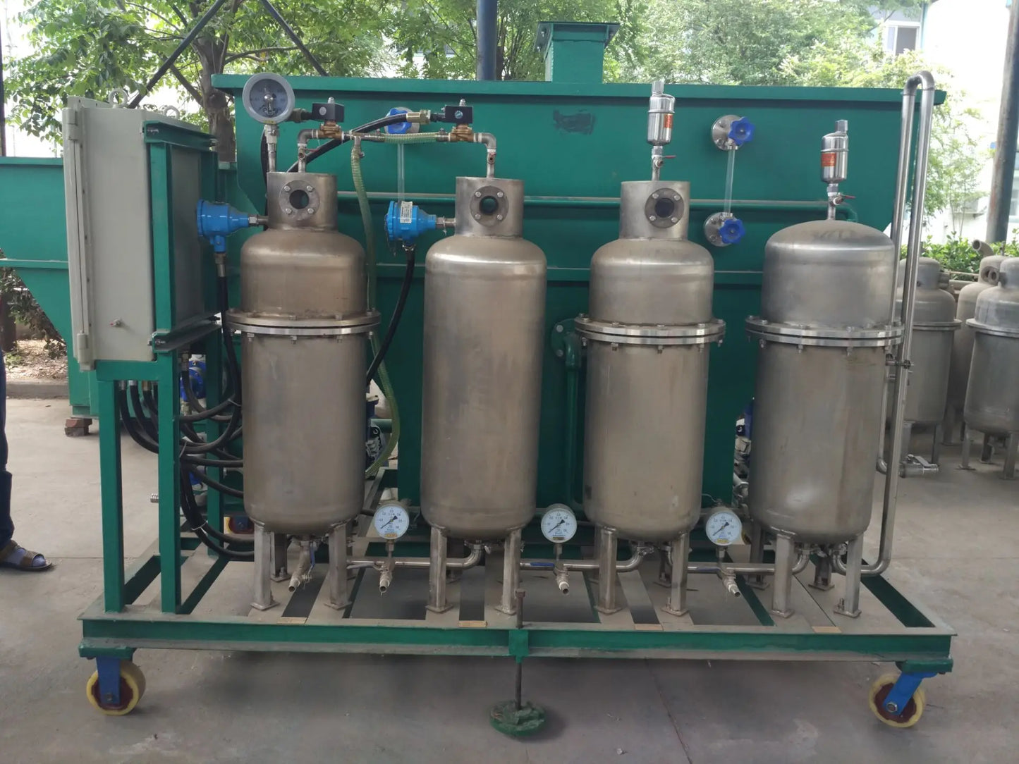 hydraulic oil cleaning machine/purifier/oil and water separator/mobile oil refinery