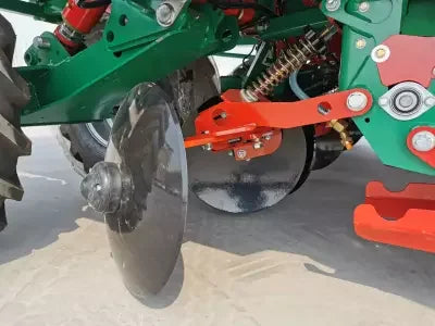 4 rows 4 ridge potato fertilizer sprayer seed planter machine