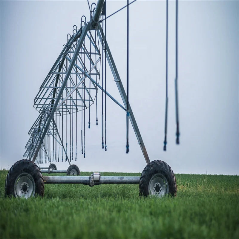 China agricultural sector sprinkling irrigation equipment center pivot irrigation system