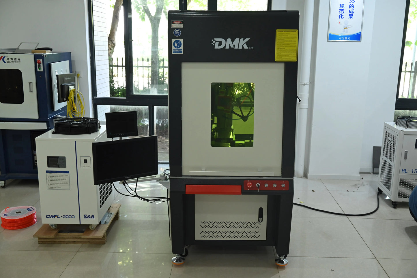DMK factory supply Lithium battery welding machine fully enclosed automatic platform  1500w 2000w 3000w