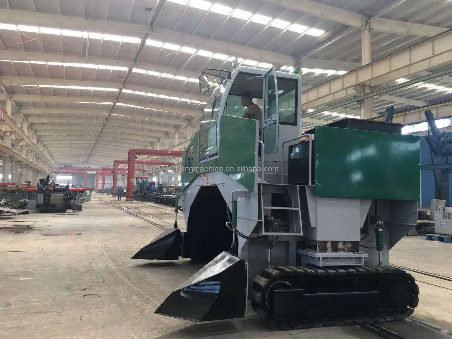 Fully Automatic Compost Making Machines Self-propelled Compost Turner Machine