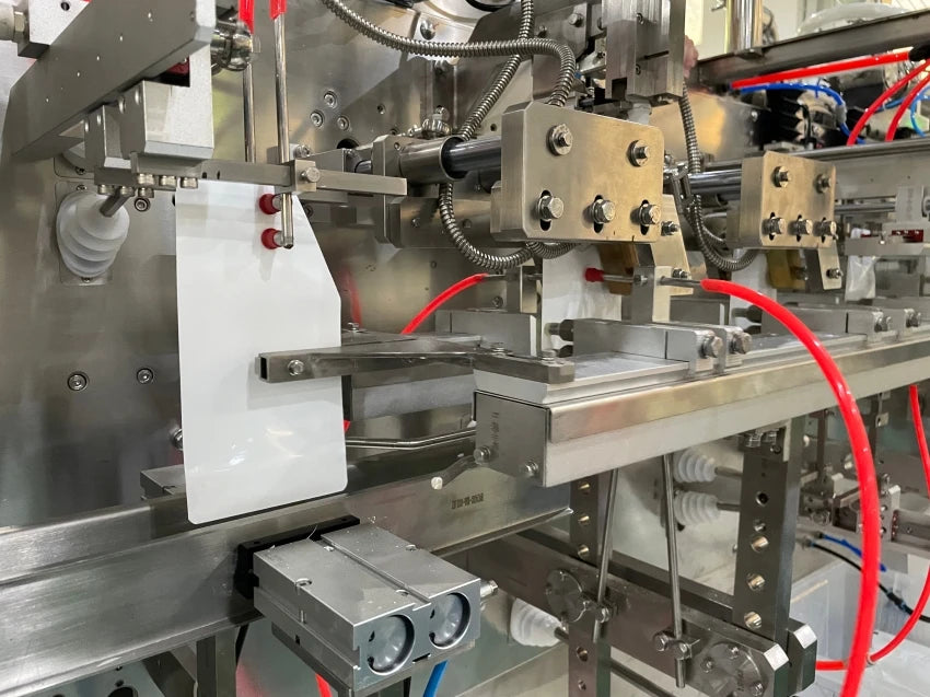Automatic Horizontal Powder Liquid Paste Doypack Forming Filling Sealing Packing Machine wiht Spout